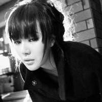 伤感唯美灰色头像:不曾经想过离开你_WWW.TQQA.COM
