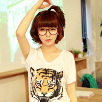 眼镜控气质可爱女生头像:属于我们的烟火_WWW.TQQA.COM