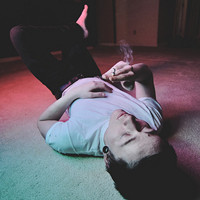 时尚男生欧美范头像_WWW.TQQA.COM