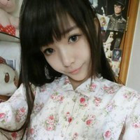 学生情侣头像一左一右:一男一女的单纯恋爱_WWW.TQQA.COM