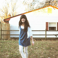 有时候放手才是最好的归宿:唯美森系女生图片头_WWW.TQQA.COM