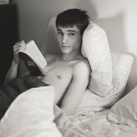 欧美头像男生霸道:为你放下执念_WWW.TQQA.COM