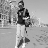 超拽个性霸气黑白女头像_WWW.TQQA.COM