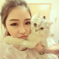 QQ非主流头像女生吸着烟感受寂寞_WWW.TQQA.COM