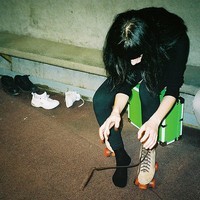 上半身的QQ女生头像_WWW.TQQA.COM