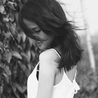 美女图片黑白头像_WWW.TQQA.COM