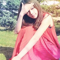 自信心爆棚:唯美红色气质女头像_WWW.TQQA.COM