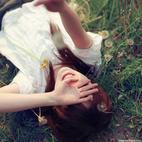 回忆相识的最初:好看的唯美森系qq头像_WWW.TQQA.COM