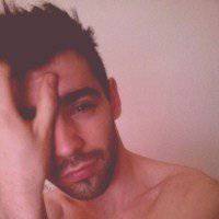 欧美头像重口味男:守候身旁i_WWW.TQQA.COM