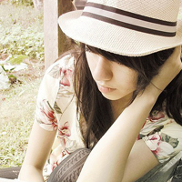 故事里的角色我不适合:唯美头像吧不带字女生_WWW.TQQA.COM