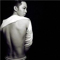 欧美性感男生头像_WWW.TQQA.COM