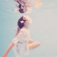 qq欧美女生头像意境_WWW.TQQA.COM