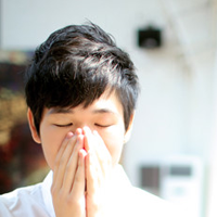 自搭QQ情侣头像:只不过想好好爱一个人_WWW.TQQA.COM