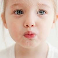 萌翻了的头像:可爱小孩萌图QQ头像_WWW.TQQA.COM