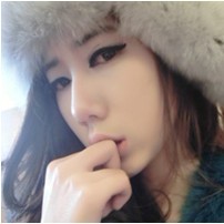 唯美略带伤感的女生头像_WWW.TQQA.COM