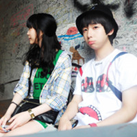 另类QQ情侣头像一对2张不在一起_WWW.TQQA.COM