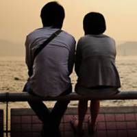 甜蜜情侣头像一对:寂寞时也会流泪_WWW.TQQA.COM