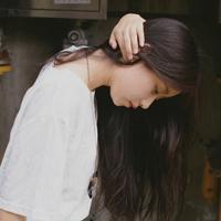 精致女生素颜QQ可爱头像:等我成年就嫁你_WWW.TQQA.COM