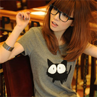 眼镜控气质可爱女生头像:属于我们的烟火_WWW.TQQA.COM