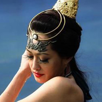 龚嘉欣比基尼QQ头像_WWW.TQQA.COM