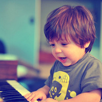 卖萌小男孩qq头像:天生可爱无敌控_WWW.TQQA.COM