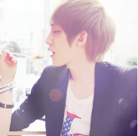 浪漫的情侣头像男左女右_WWW.TQQA.COM