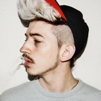 QQ欧美头像男生帅气:欧美帅气男生头像超拽_WWW.TQQA.COM