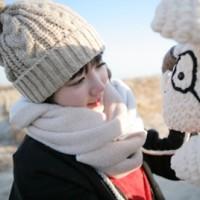 卖萌的孩纸可爱QQ头像_WWW.TQQA.COM