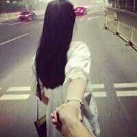 情侣头像一对两张:不带字:我会一直陪着你_WWW.TQQA.COM