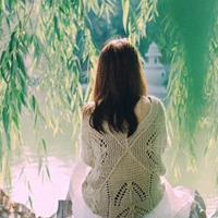 消失在人海的爱:森系背影头像女生:喜欢蓝色的百_WWW.TQQA.COM
