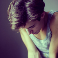 欧美头像男生霸道:为你放下执念_WWW.TQQA.COM