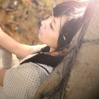 唯美阳光女生头像侧面:和你的记忆在慢慢褪色_WWW.TQQA.COM