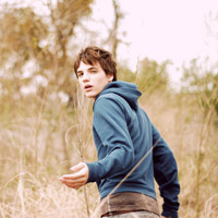 梦里的天堂i:欧美唯美意境男生头像_WWW.TQQA.COM