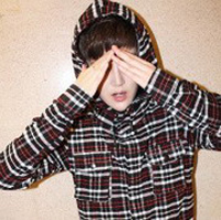 baby100%浪漫情侣头像:一左一右_WWW.TQQA.COM