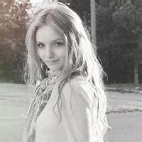 欧美头像女生伤感哭泣_WWW.TQQA.COM