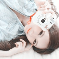 一个人伤感意境头像:听你说想我_WWW.TQQA.COM