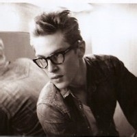 男生欧美头像:不带字_WWW.TQQA.COM