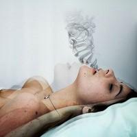 艺术强烈的英伦风女生头像_WWW.TQQA.COM