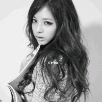 灰色配女生头像伤感:绿茶婊:白莲花_WWW.TQQA.COM