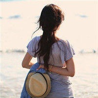 气质唯美扣扣头像图片:带不走的忧伤_WWW.TQQA.COM