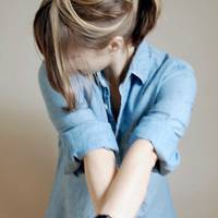 欧美女生头像复古风:爱了你瞎了眼_WWW.TQQA.COM