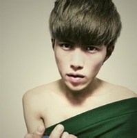 QQ欧美头像男生帅气:欧美帅气男生头像超拽_WWW.TQQA.COM