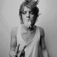 QQ欧美头像男生帅气:欧美帅气男生头像超拽_WWW.TQQA.COM