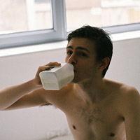 梦里的天堂i:欧美唯美意境男生头像_WWW.TQQA.COM