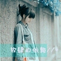 带幸福文字的情侣一对qq头像:幸福像花季_WWW.TQQA.COM