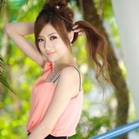 陪你度过四季永不分离:对着阳光的唯美高清大头_WWW.TQQA.COM