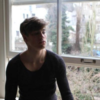 梦里的天堂i:欧美唯美意境男生头像_WWW.TQQA.COM