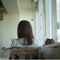 专属女生的意境头像唯美女生一个人_WWW.TQQA.COM