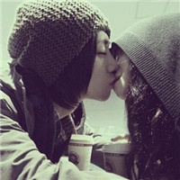 甜蜜双人情侣QQ头像:一对_WWW.TQQA.COM