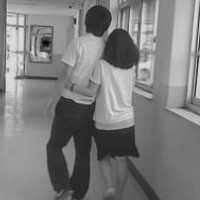 许你一世陪着我:幸福美满的情侣头像一男一女_WWW.TQQA.COM